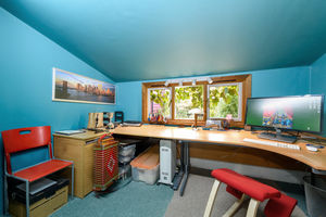 Garden Office- click for photo gallery